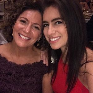 Meet your Posher, Cari